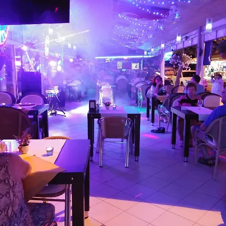 Apart-hotel Ada-1