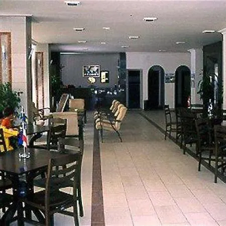 Ada-1 Lejlighedshotel 3*