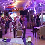 Ada-1 Lejlighedshotel 3*